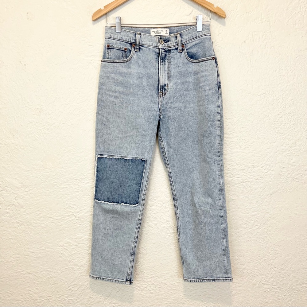 Abercrombie Fitch Jeans High Rise Straight Leg Patch Light Wash 26 2 Short - Picture 1 of 5